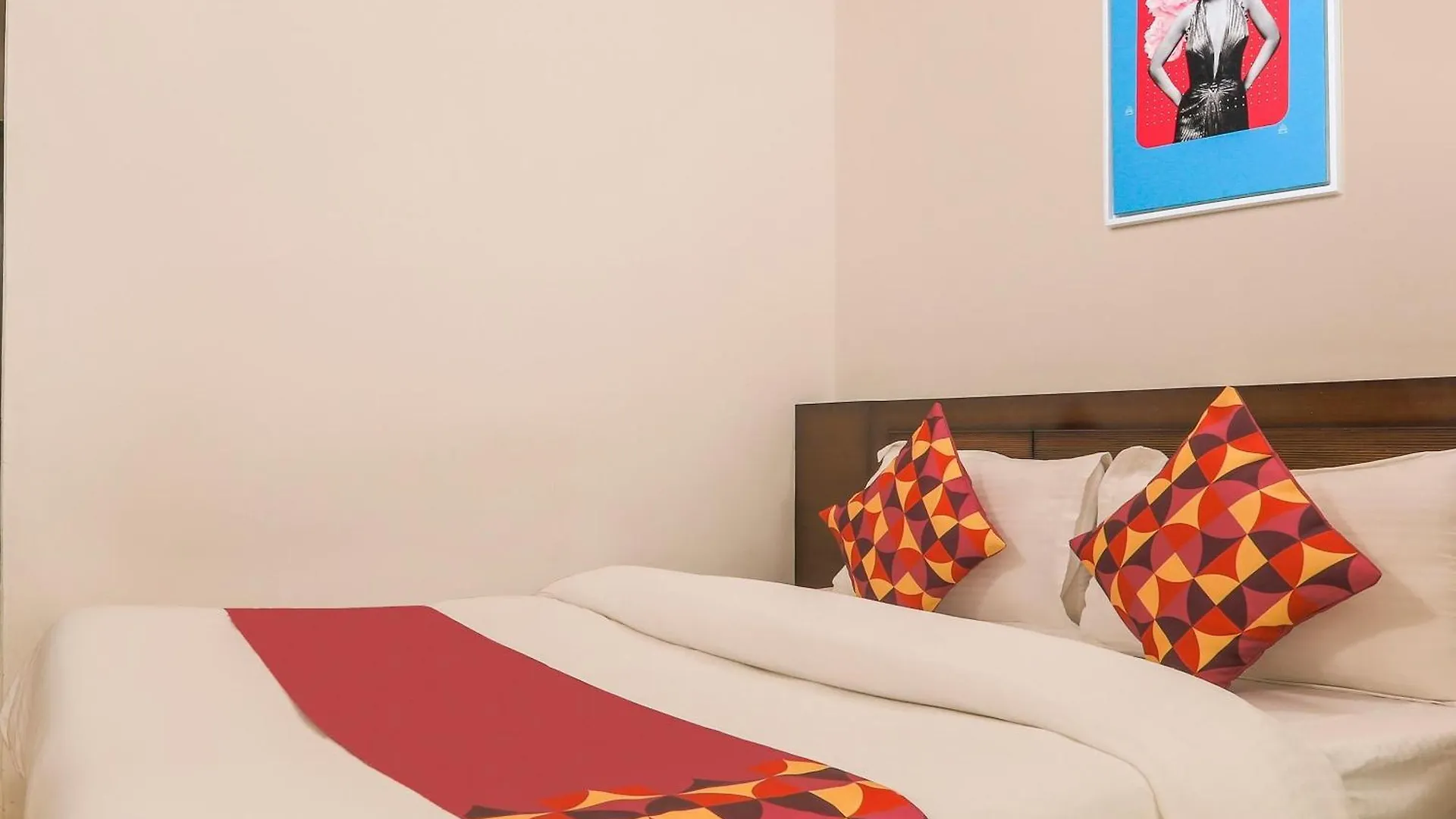 Hotel O Sky Hotel Near Inox Gurgaon Dreamz