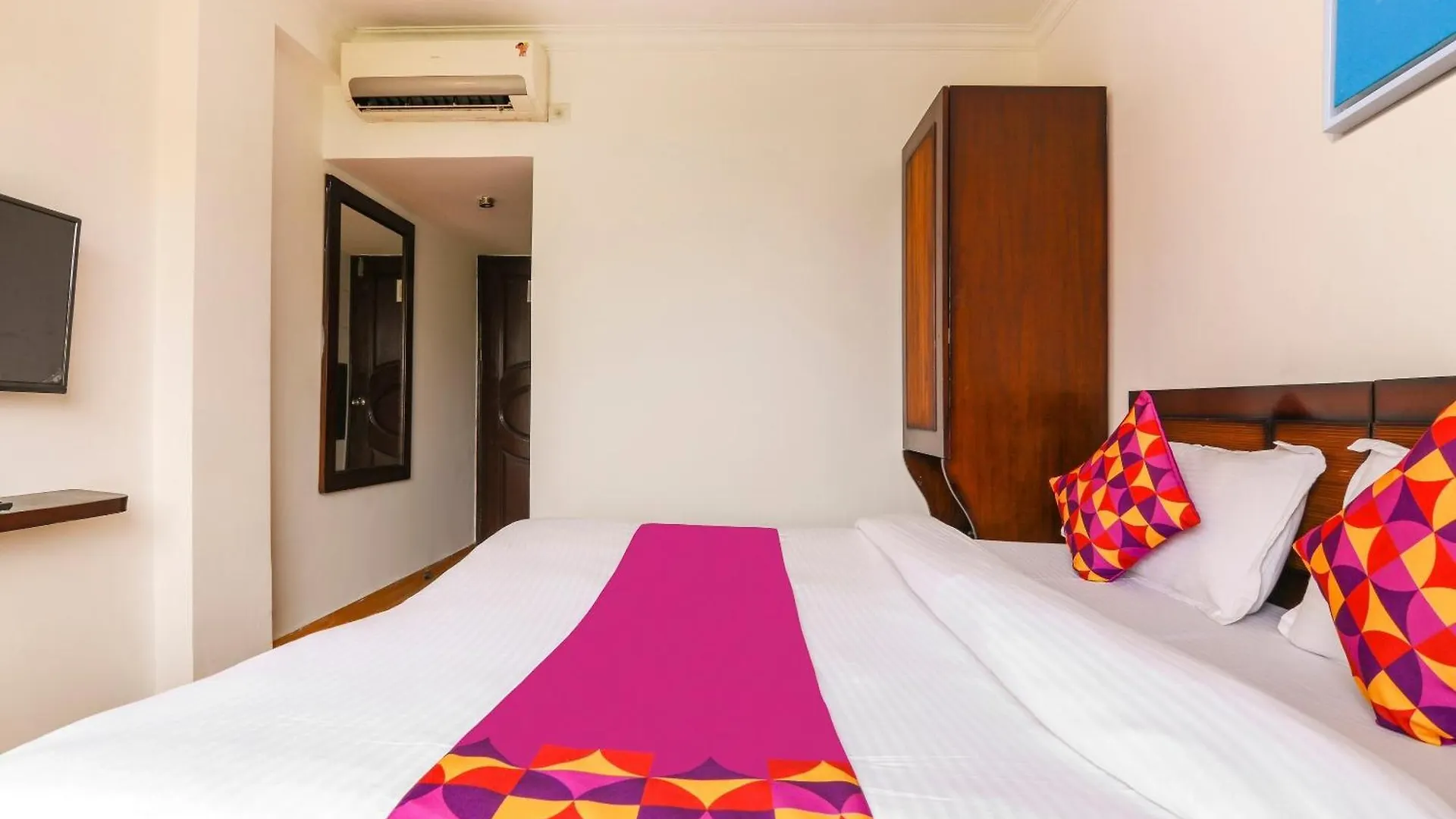 Hotel O Sky Hotel Near Inox Gurgaon Dreamz