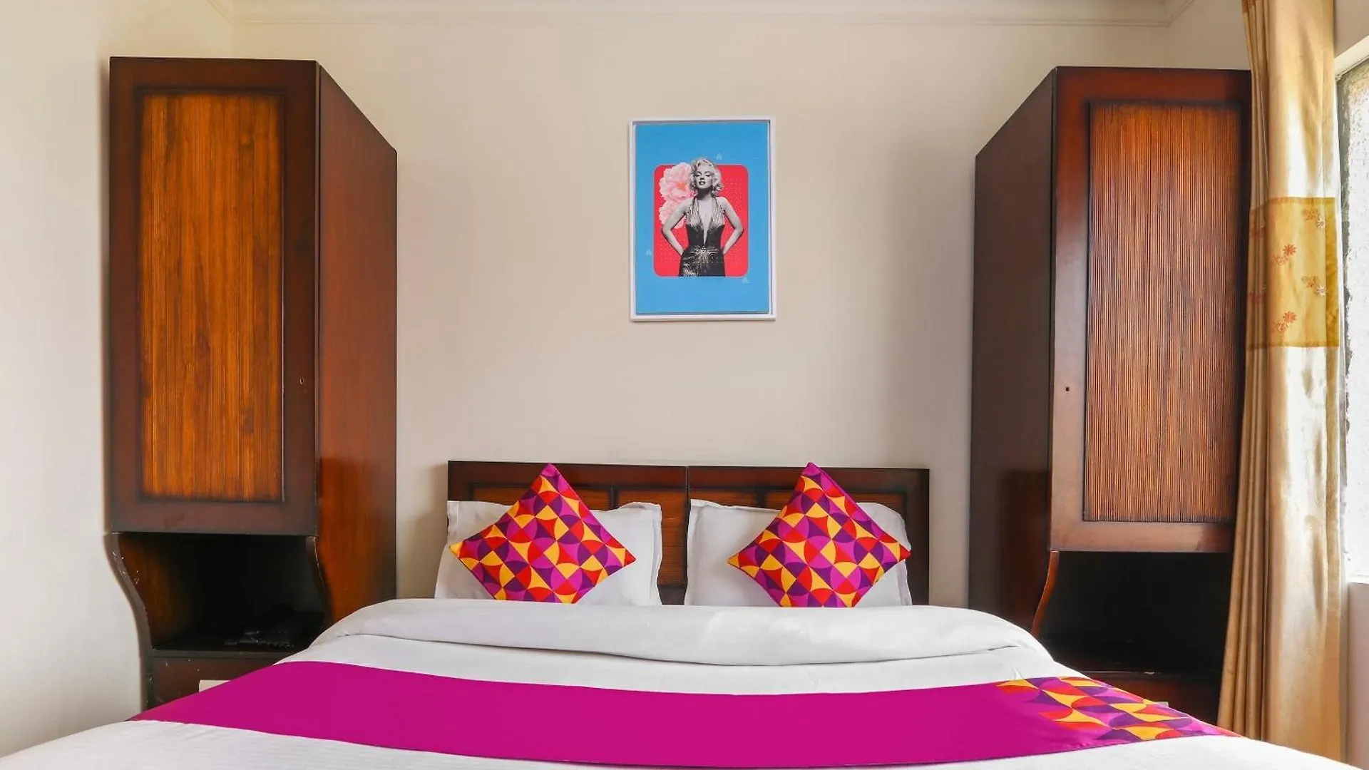 Hotel O Sky Hotel Near Inox Gurgaon Dreamz India